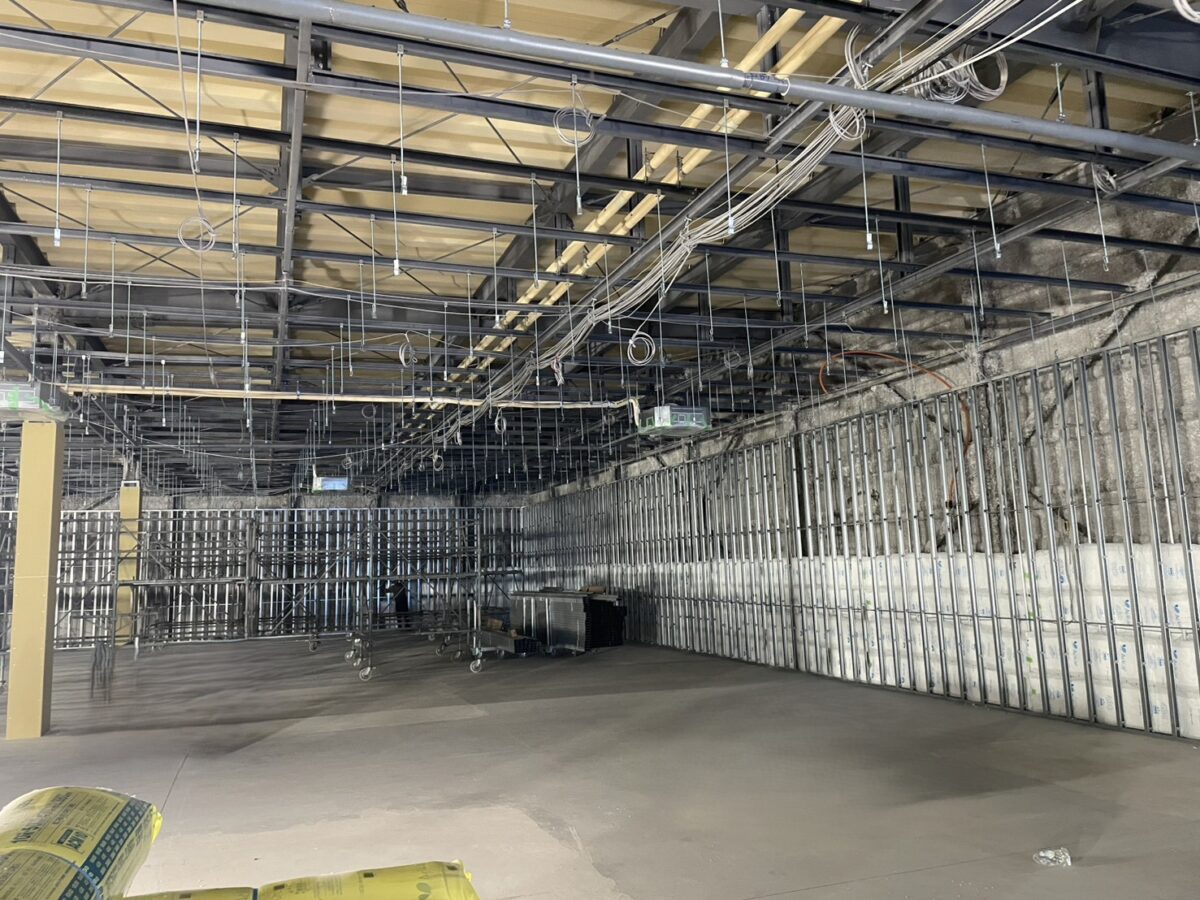 群馬県 薬局様 新築内装・軽天工事